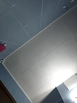 Snapshot of Govora chatting on 12.22.24 Govora online show from 12.22.24