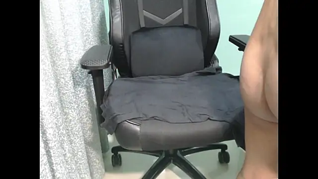 Snapshot of CuteRhea69 chatting on 10.05.25 CuteRhea69 online show from 10.05.25