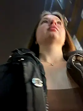 KrisMagnoly online show from 10.24.25