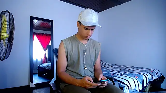 Snapshot of Deiby_casas chatting on 02.01.25 Deiby casas online show from 02.01.25