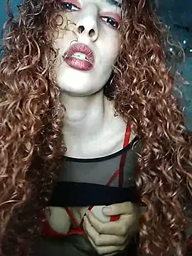 Snapshot of Kleopatracolo chatting on 10.25.25 Kleopatracolo online show from 10.25.25