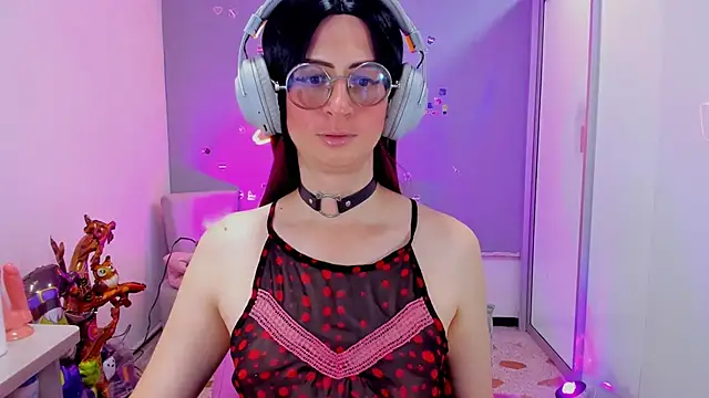 KimberlyJohnsoon online show from 12.08.24