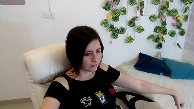 tania sweet   online show from 10.02.25