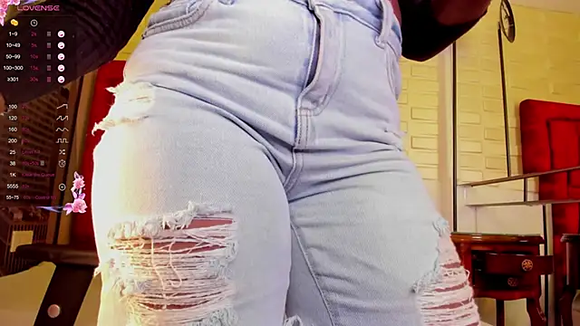 Tayra Siny online show from 10.10.25