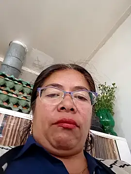 Snapshot of __valentina18 chatting on 12.21.24 valentina18 online show from 12.21.24