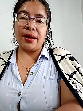 Snapshot of __valentina18 chatting on 12.28.24 valentina18 online show from 12.28.24