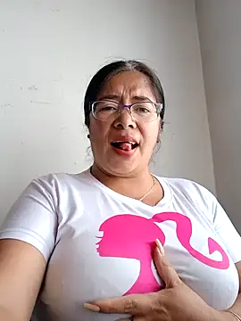 Snapshot of __valentina18 chatting on 01.22.25 valentina18 online show from 01.22.25