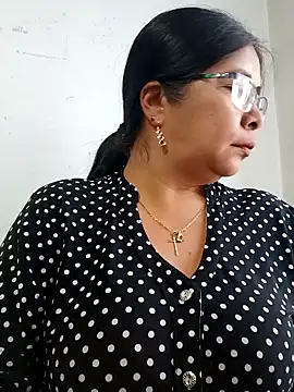 Snapshot of __valentina18 chatting on 01.23.25 valentina18 online show from 01.23.25