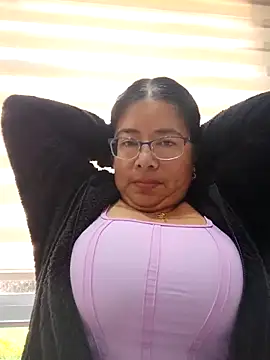 Snapshot of __valentina18 chatting on 02.19.25 valentina18 online show from 02.19.25