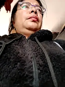 Snapshot of __valentina18 chatting on 02.20.25 valentina18 online show from 02.20.25