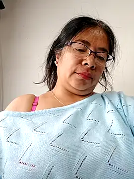 Snapshot of __valentina18 chatting on 03.05.25 valentina18 online show from 03.05.25