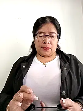 Snapshot of __valentina18 chatting on 03.19.25 valentina18 online show from 03.19.25