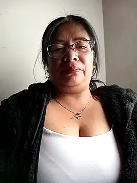 Snapshot of __valentina18 chatting on 03.19.25 valentina18 online show from 03.19.25