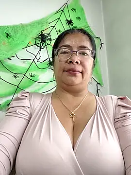 Snapshot of __valentina18 chatting on 10.12.25 valentina18 online show from 10.12.25