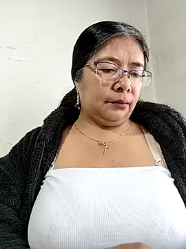   valentina18 online show from 12.16.25