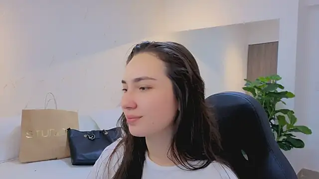 ava blue online show from 04.20.26