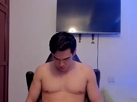 Lucian Gomez  online show from 10.20.25