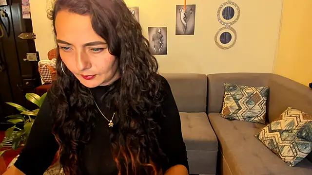 emma luxy online show from 02.20.25