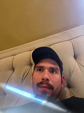 Tomthelong online show from 03.12.25