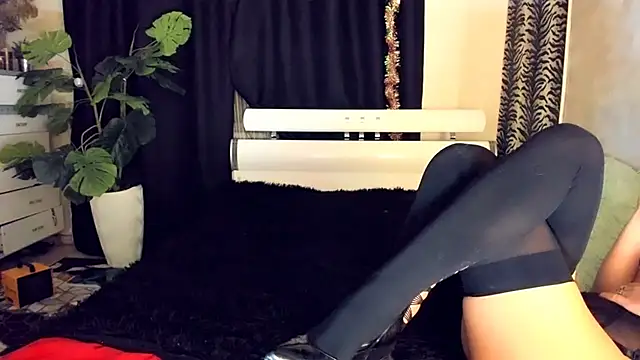 Snapshot of _SABOTAGE_ chatting on 01.19.26 SABOTAGE online show from 01.19.26