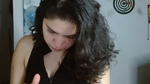 Snapshot of Nikkykora15 chatting on 02.14.26 Nikkykora15 online show from 02.14.26