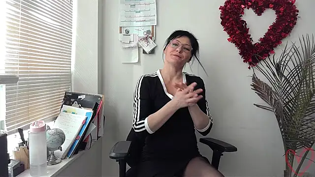 City Kat online show from 02.10.25