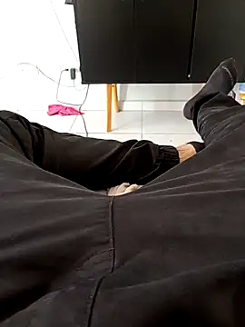 Santosgui14 online show from 11.19.25