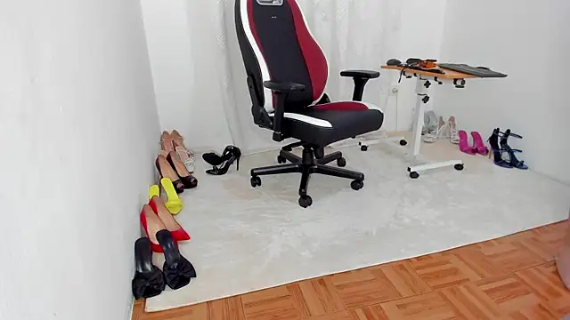 gingirel  online show from 03.07.25