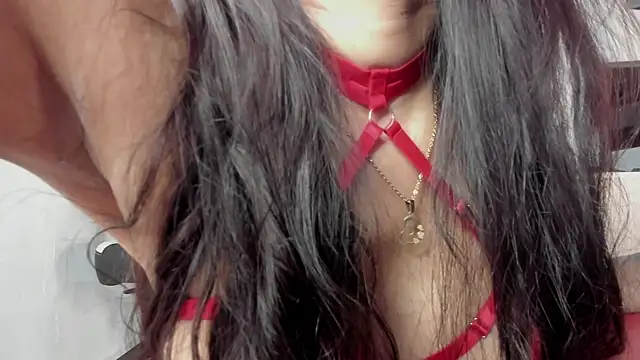 gingirel  online show from 10.31.25