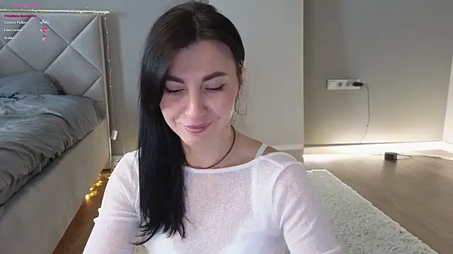 Snapshot of Mary_love16 chatting on 10.08.25 Mary love16 online show from 10.08.25