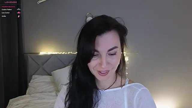 Snapshot of Mary_love16 chatting on 11.03.25 Mary love16 online show from 11.03.25