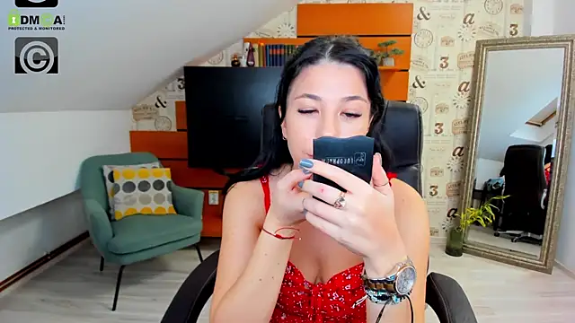 EmillyTaylor online show from 12.11.24