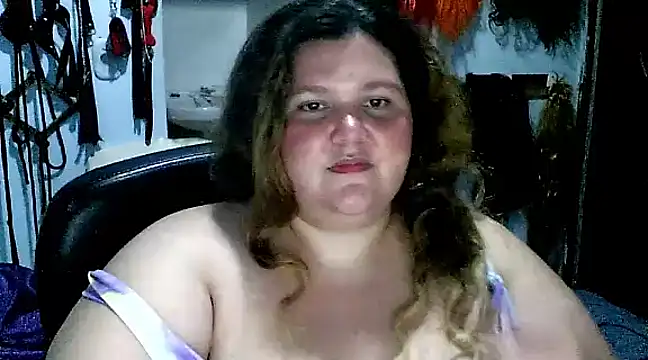 squirt322bbw online show from 01.23.25