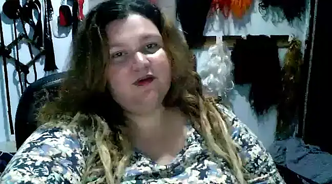 squirt322bbw online show from 01.26.25