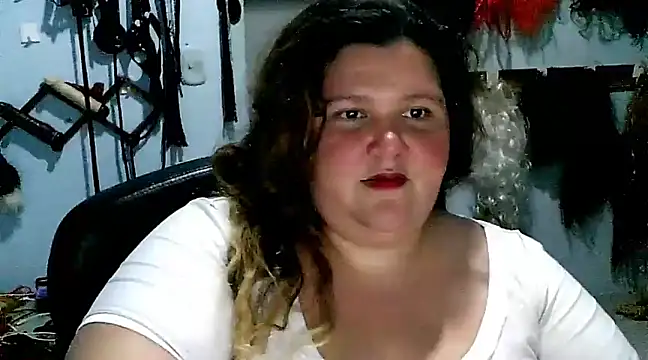 squirt322bbw online show from 03.05.25