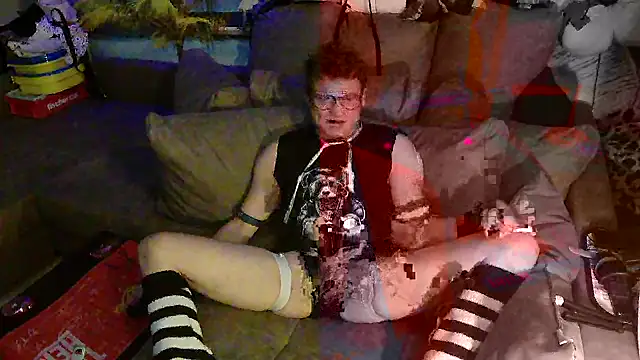 Snapshot of druckfug chatting on 10.27.25 druckfug online show from 10.27.25