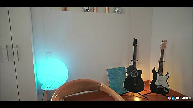 Snapshot of raphttalia_ chatting on 02.12.25 raphttalia online show from 02.12.25