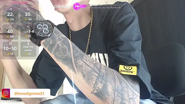 Snapshot of GaboReyes chatting on 11.15.25 GaboReyes online show from 11.15.25