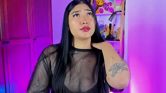 eymy-hadid online show from 09.24.25