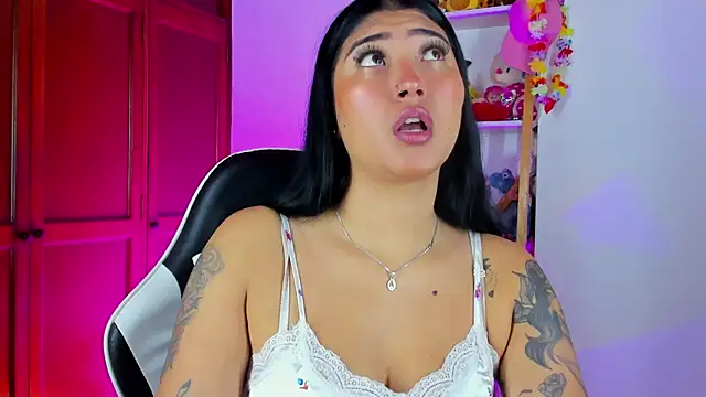 eymy-hadid online show from 10.10.25