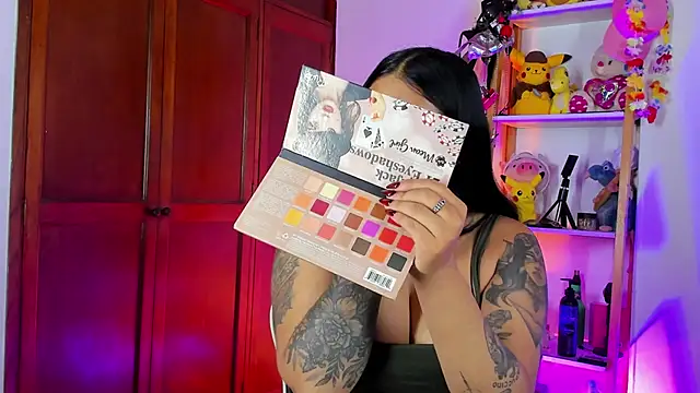 eymy-hadid online show from 11.07.25