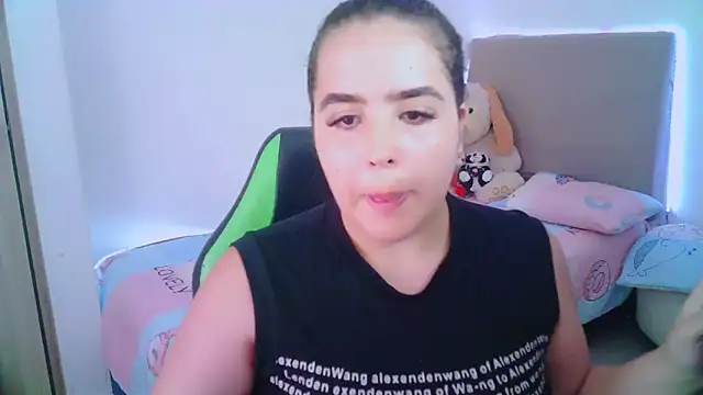 Snapshot of _alicia_z chatting on 01.25.25 alicia z online show from 01.25.25