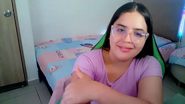 Snapshot of _alicia_z chatting on 02.22.25 alicia z online show from 02.22.25