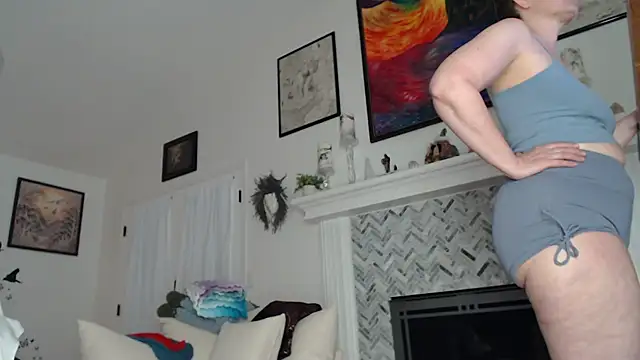 AuroraWillows online show from 11.24.25