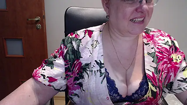 JoannaAndNeighbour online show from 02.07.25