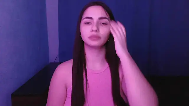 Snapshot of HannahMeid chatting on 01.21.25 HannahMeid online show from 01.21.25