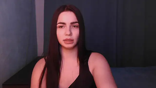 Snapshot of HannahMeid chatting on 02.10.25 HannahMeid online show from 02.10.25
