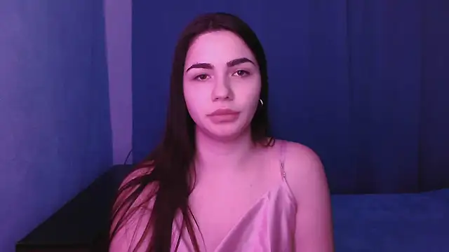Snapshot of HannahMeid chatting on 02.11.25 HannahMeid online show from 02.11.25