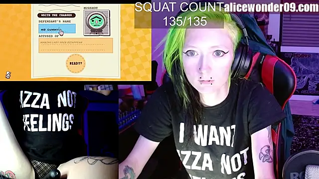 Snapshot of alicewonder09 chatting on 10.14.25 alicewonder09 online show from 10.14.25