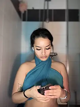 MistressBelleNoire online show from 02.04.25